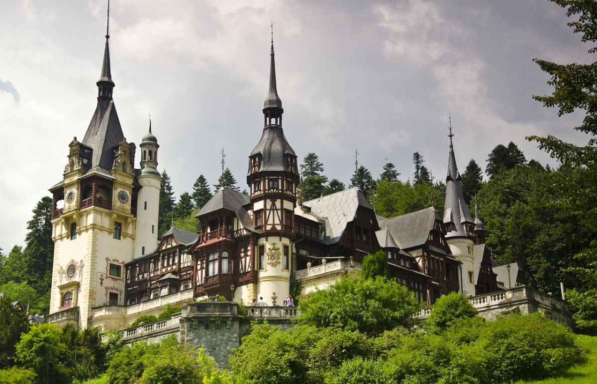 peles-castle-818943_1280.jpg